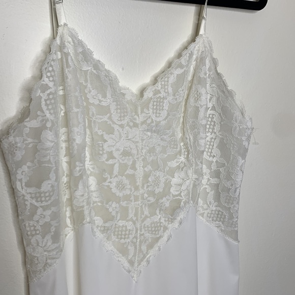 T8 Vintage Vanity Fair slip for dresses creamy white size small - Picture 3 of 14